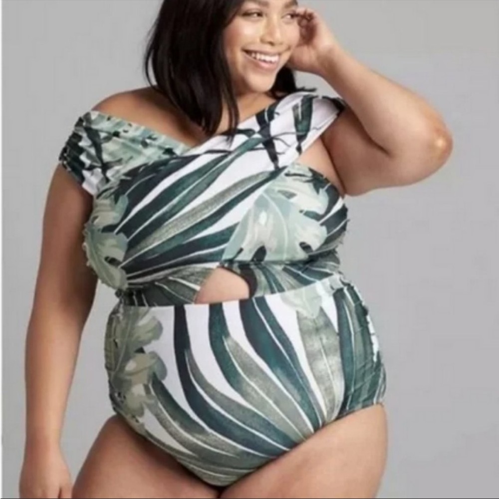 NEW Swim by Cacique Green and White Tropical Leaf Print Swimsuit Size 24